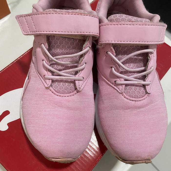 Preloved Puma kids pale pink black NRGY comet V Ps