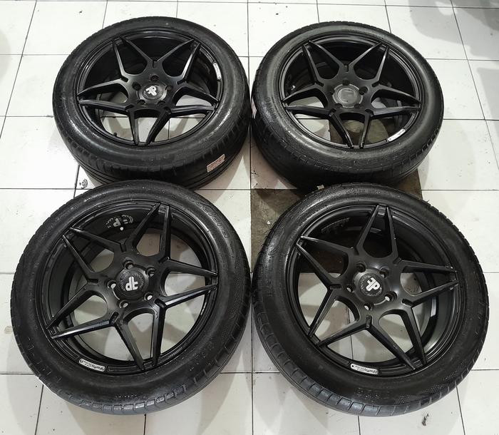 VELG MOBIL BEKAS RACING JF RING 17 LOBANG 5X114,3 + BAN(1) 215 55 R17