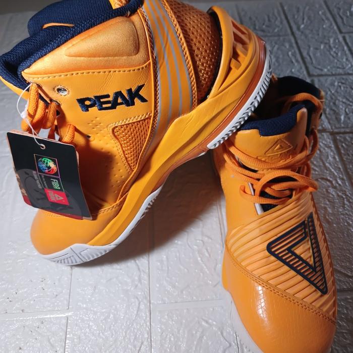 sepatu peak original size 40
