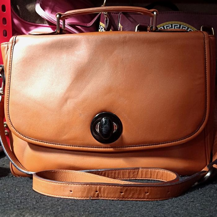 Tas Joseph & Stacey Preloved