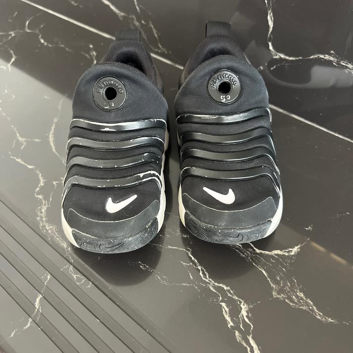 Preloved nike dynamo go