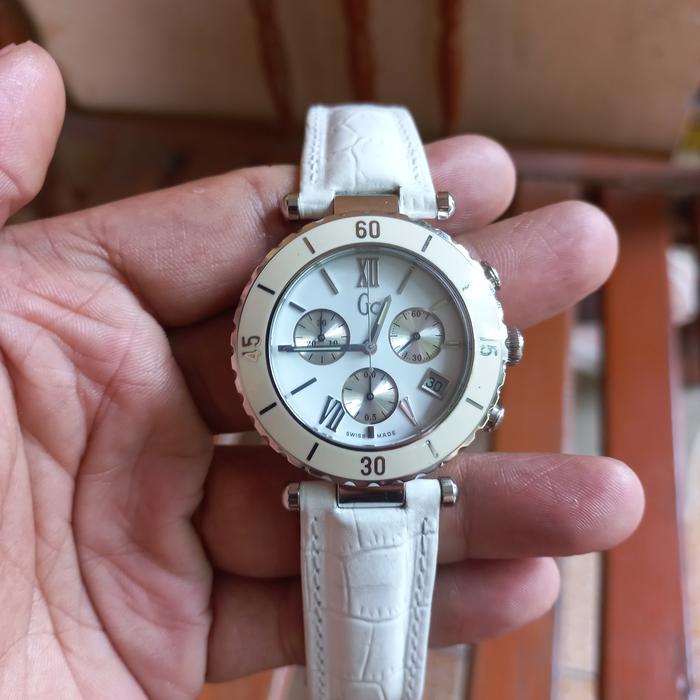 gc ceramic  chronograph original swiss
