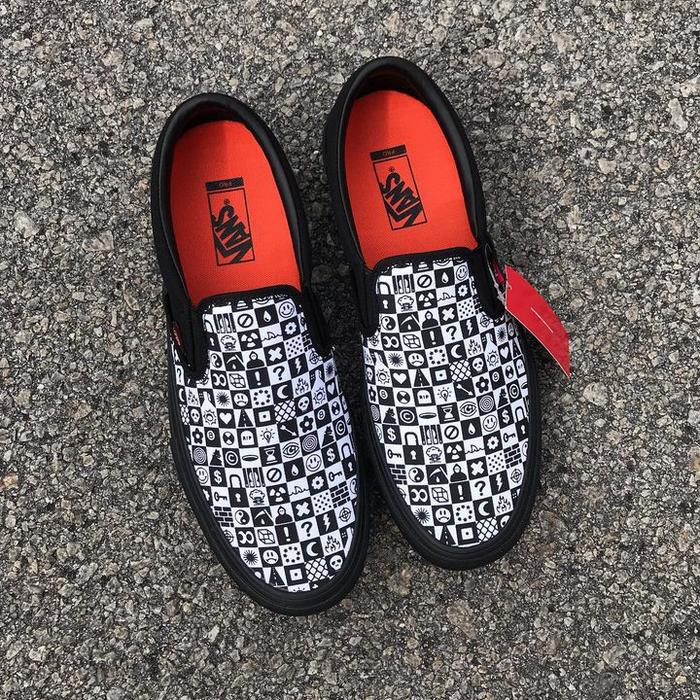 VANS x CULT CREW BMX SLIP ON PRO - BLACK CHECKER