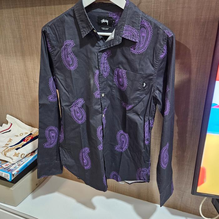 kemeja stussy polkadot