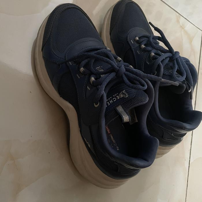sketchers original wanita