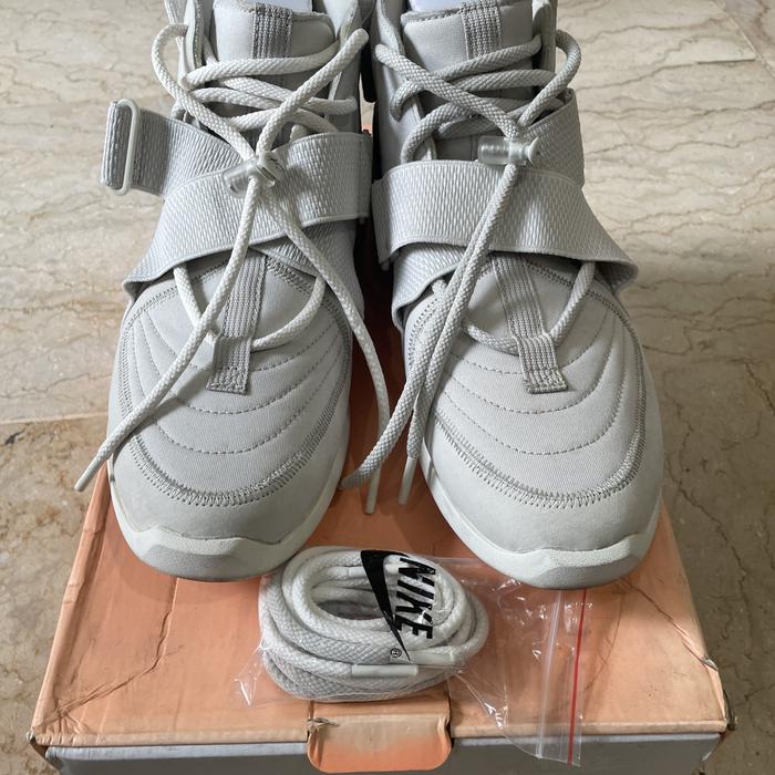Nike Air Fear of God Raid Laid bone