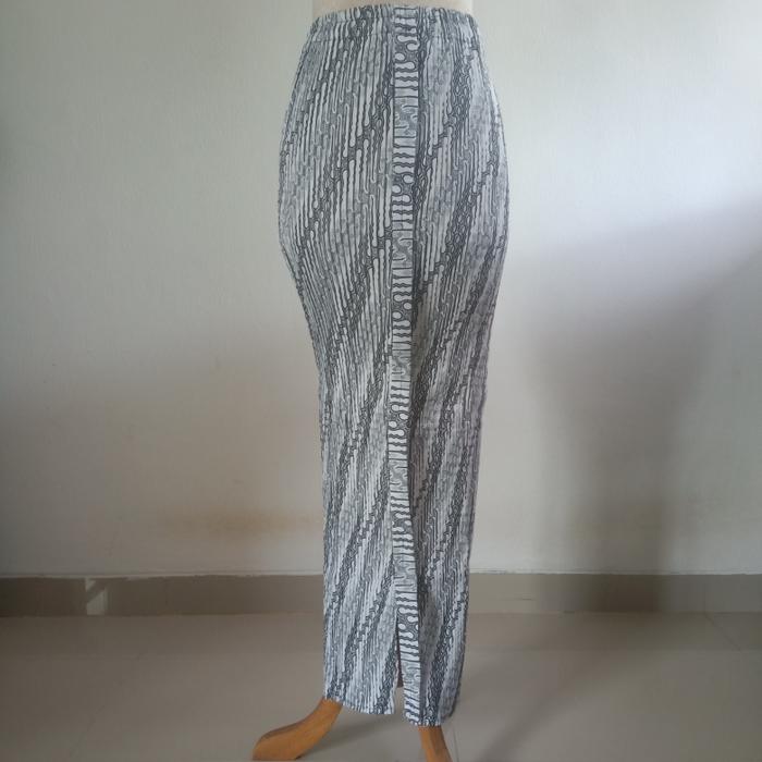 Rok Prisket Wiron Panjang