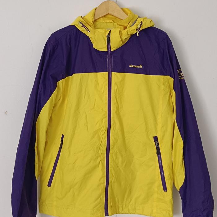 jaket nassau