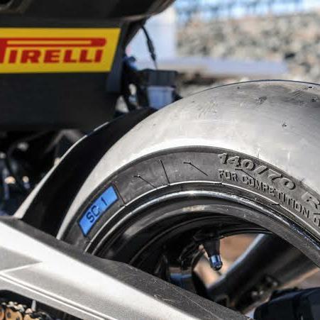 Pirelli Diablo Superbike 140/70-17 SC1 ban balap slick