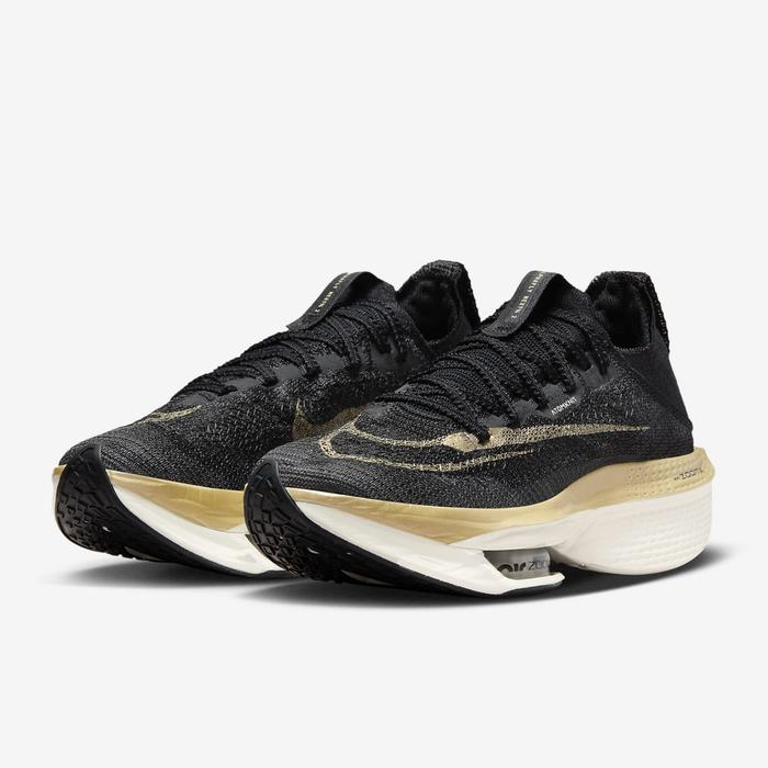 Nike Alphafly 2 in Black/Sail/Metallic Gold Grain