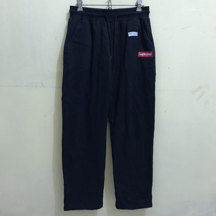 Celana jogger Supreme hitam original second