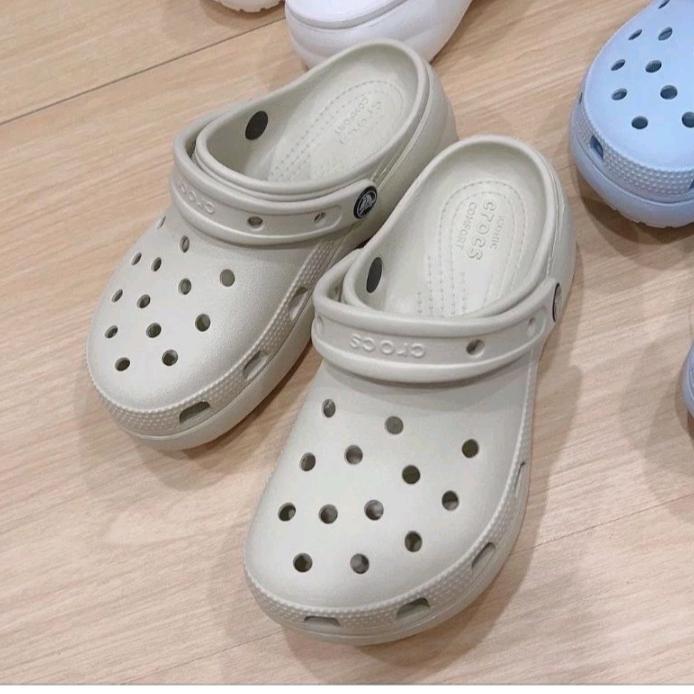 Sandal Sendal Sepatu Crocs Wanita Dewasa Size 36-40 Import Empuk