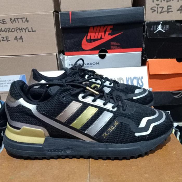 Sepatu Sneakers Ad!das ZX 750 HD Second - Size 40 2/3