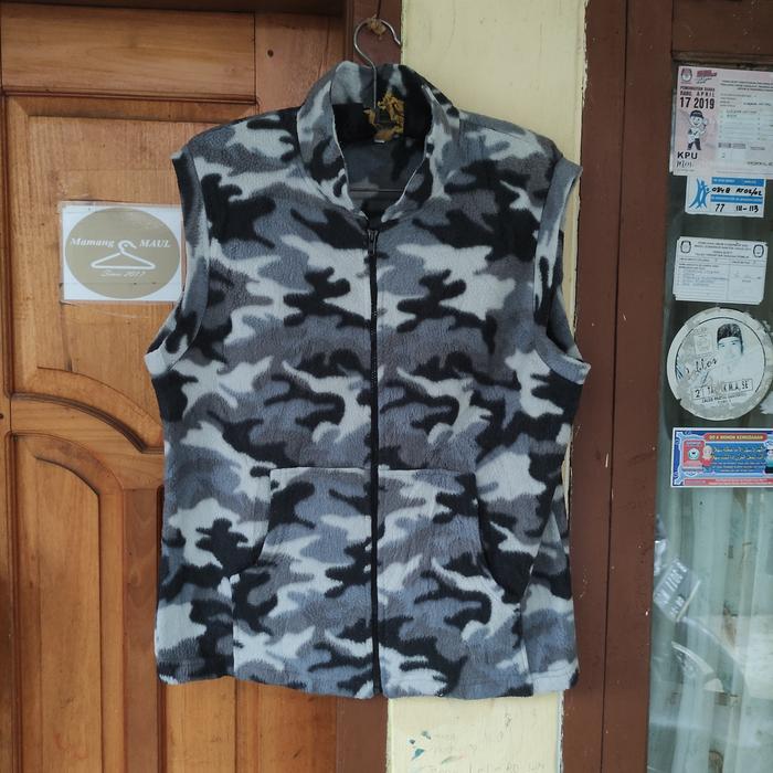 Jual Polar Vest Jacket Camo Fiorucci Italy Size M