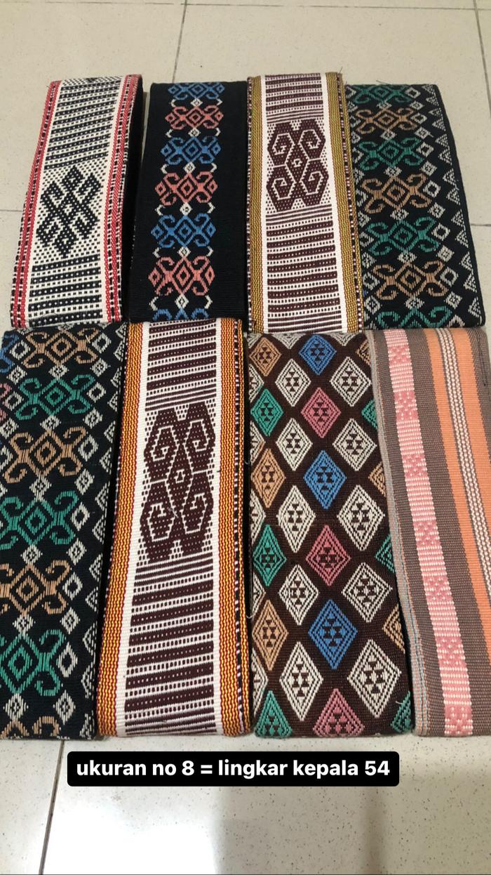 peci /kopiyah tenun ntt