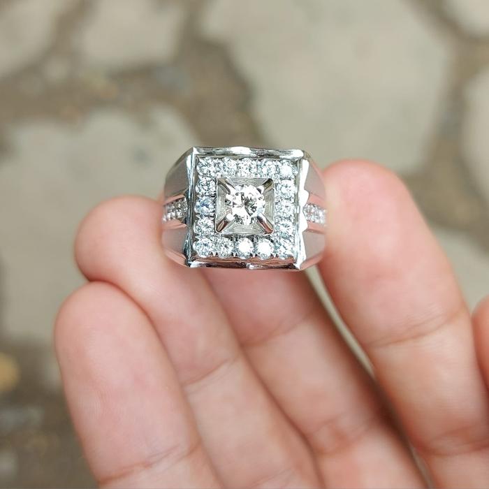 Cincin Pria Berlian