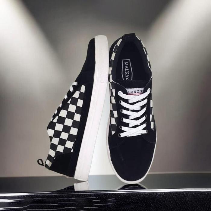 Sneakers Vans Hits Remaja Pria Ukuran Besar Big Size 39 40 41 42 43 44