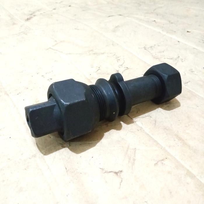 Baut roda belakang Hino lohan FM320 kuping 1 Hino FM 320