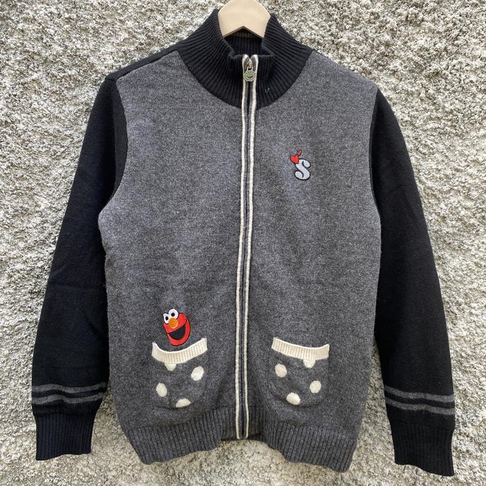 Sesame street knitwear jacket , medium size