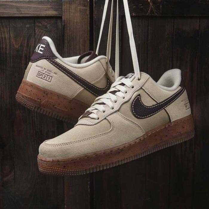 SEPATU NIKE AIR FORCE 1 LOW COFFEE