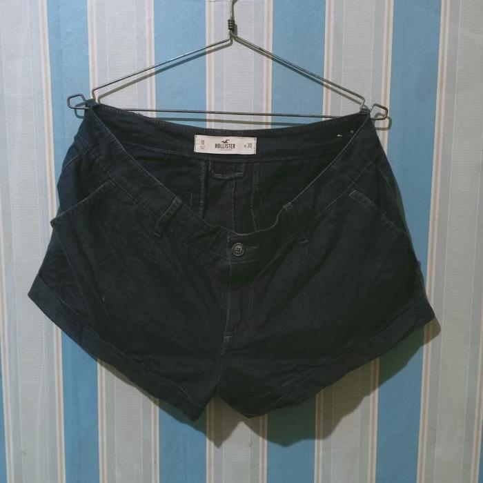 celana pendek wanita Hollister bekas thrift