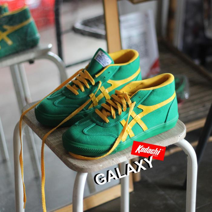 Sepatu Kodachi Galaxy Hijau Kuning Mid Cut Basketball Green Yellow