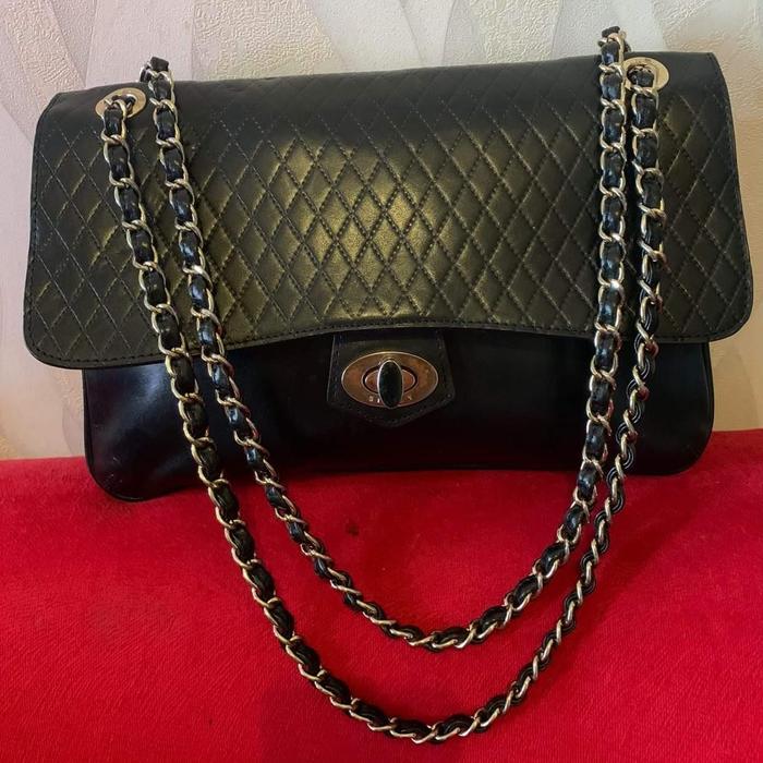 Sisley rantai preloved