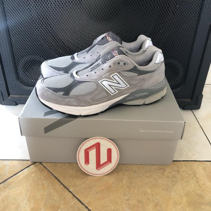 NB 990 v3 Grey