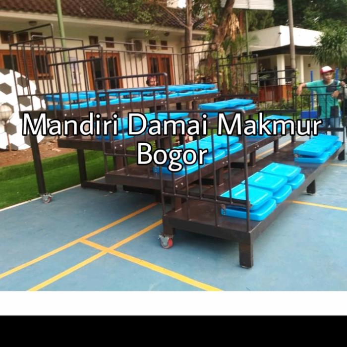 Bangku tribun olahraga teleskopik