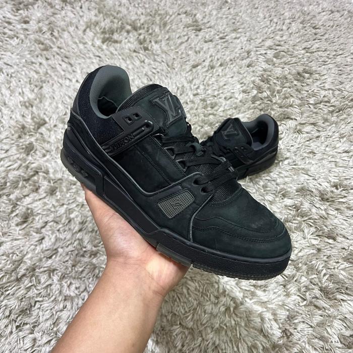 LOUIS VUITTON TRAINER SNEAKERS LV 8.5 ORIGINAL AUTHENTIC SNEAKERS