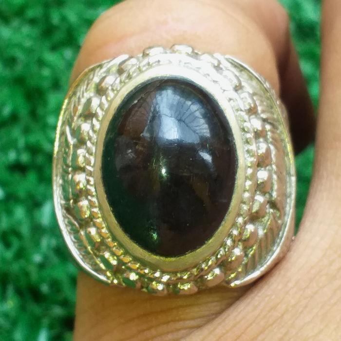 Batu Natural Cat's Eyes Black Cilimanite Kristal Dim-15 Ring Ukir