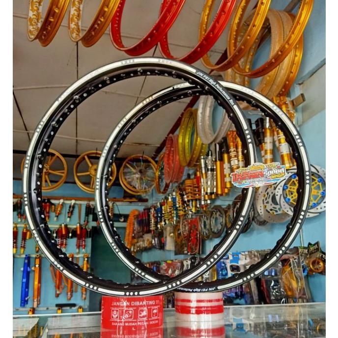Baru velg takegawa Slod Hitam Ukuran ring 17 harga sepasang