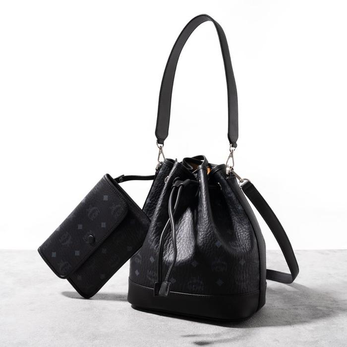 MCM Medium dessau visetos drawstring bag in Black