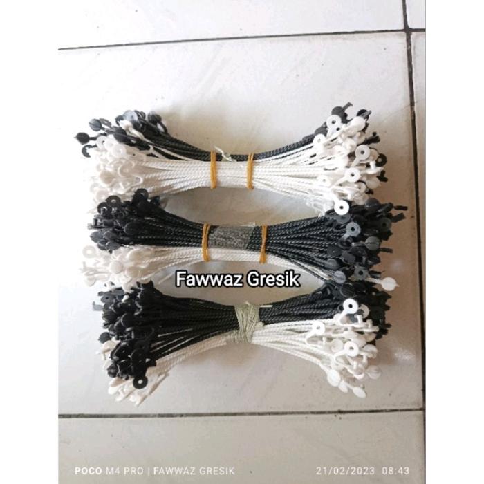 Tali Plintir Souvenir Snack 17cm Hitam Putih Gantungan Jinjing Tenteng