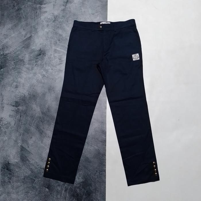 Celana Panjang Chinos MONCLER Bekas preloved branded