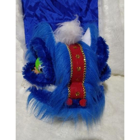 Barongsai biru besar, kepala dewasa juga masuk