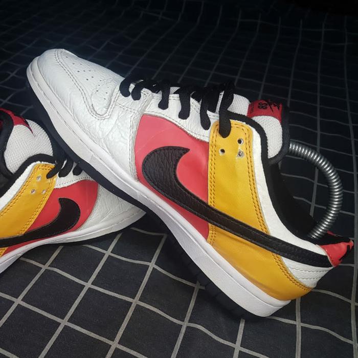 SB Dunk Low Pro Raygun second branded