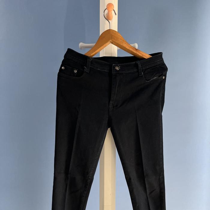 Jeans Hitam Wosly Size 30 2nd Condition (Preloved)