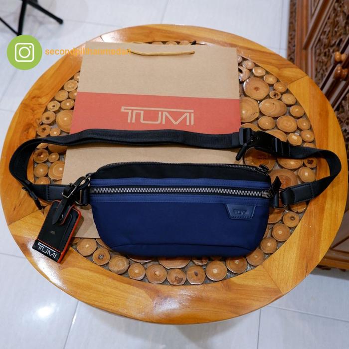 wb tumi alpha bravo Pria biru hitam kombinasi
