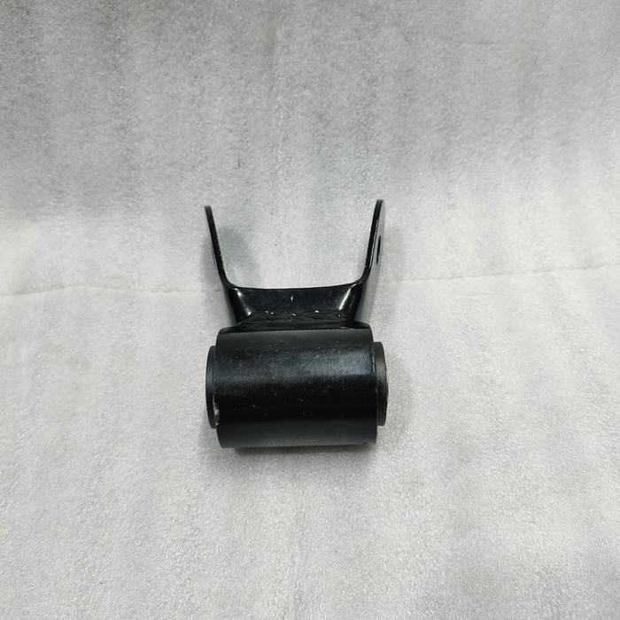 anting anting per shackle belakang Jeep Cherokee XJ Country