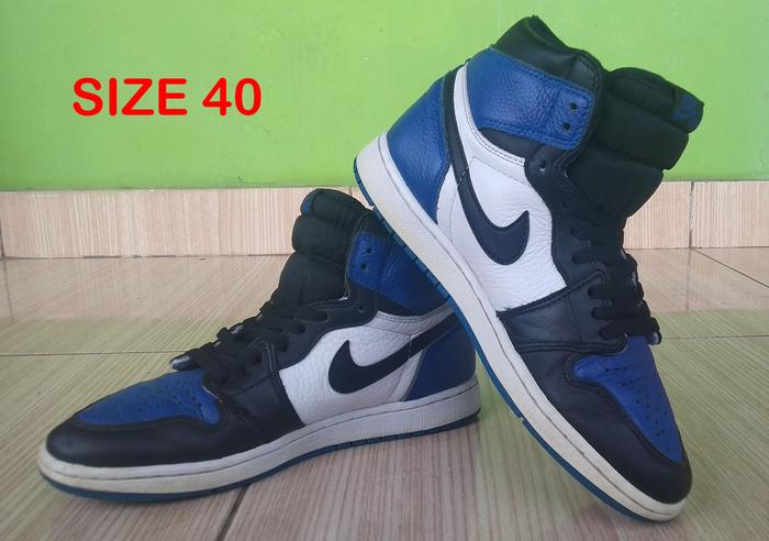 Nike Air Jordan 1 Retro High OG Royal Toe Second Size 40