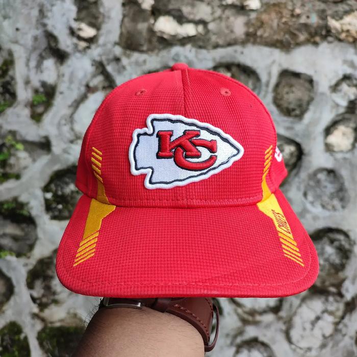 TOPI NFL KANSAS CHIEF