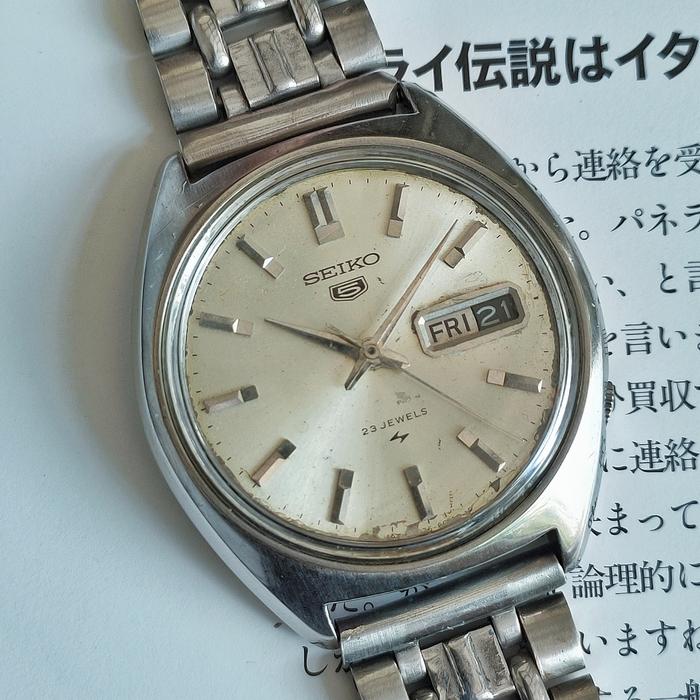 Vintage Seiko 5 23jewels ref.5126-8010 circa 1967 not diver king mido