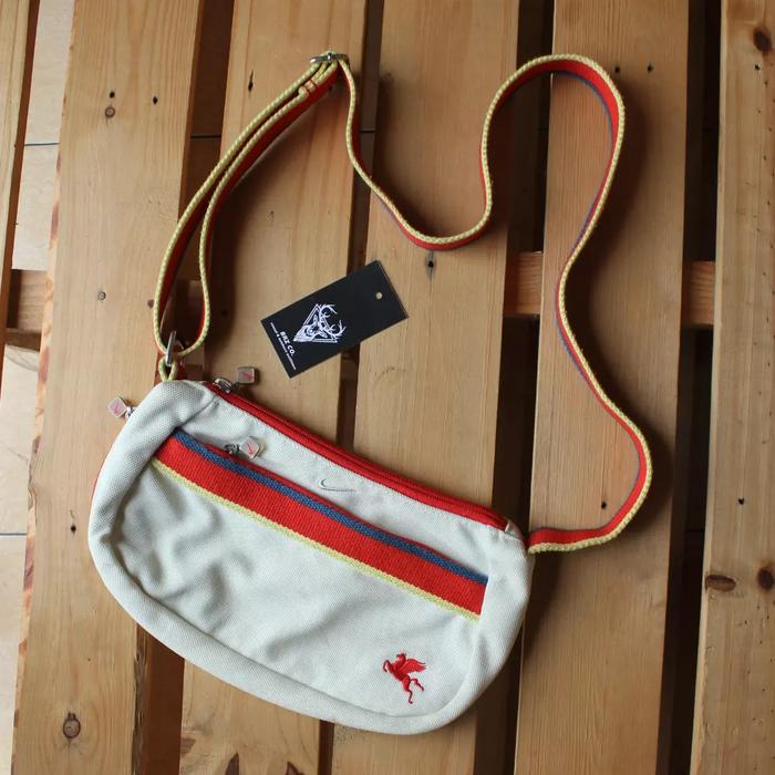 slingbag nike vintage no acg supreme porter lacoste tommy hilfiger