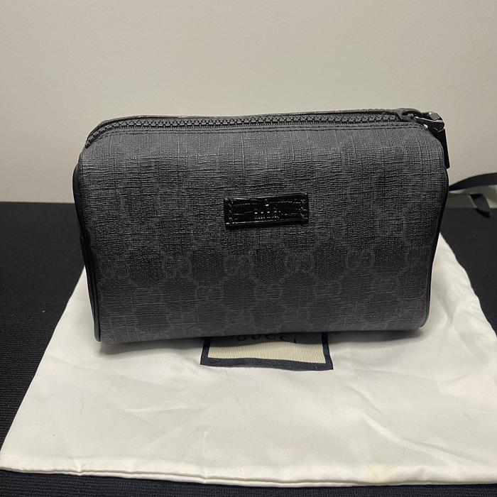 gucci pouch original