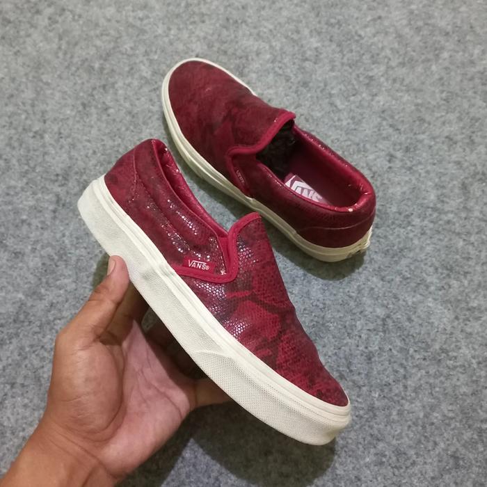 vans slip on leather snake skin