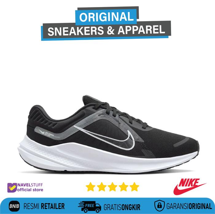 NIKE Quest 5 Black/White/Smoke Grey/Dark Smoke Grey Original BNIB