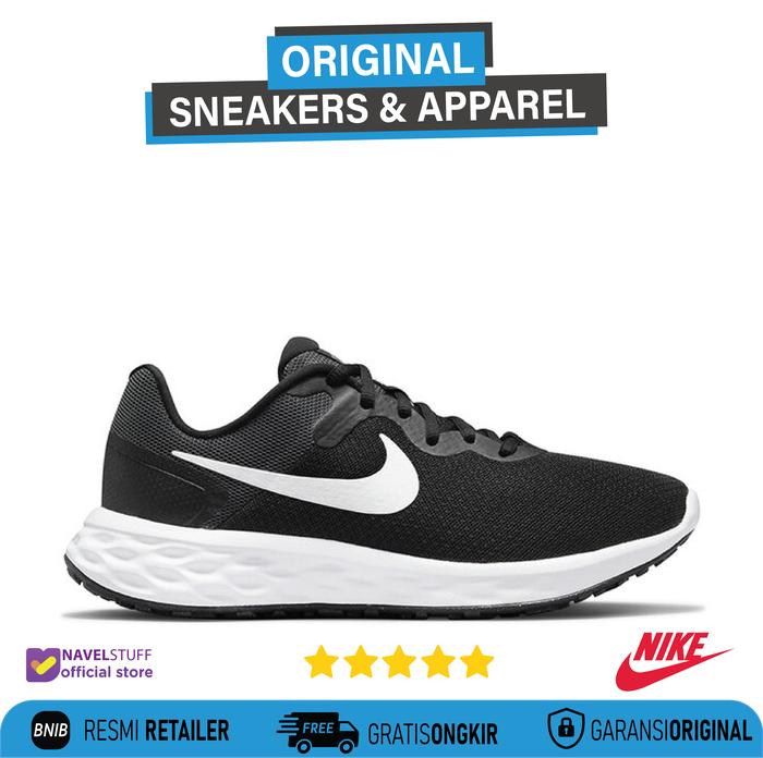 NIKE Revolution 6 Next Nature Black /White/Dk Smoke BNIB (Women & Men)