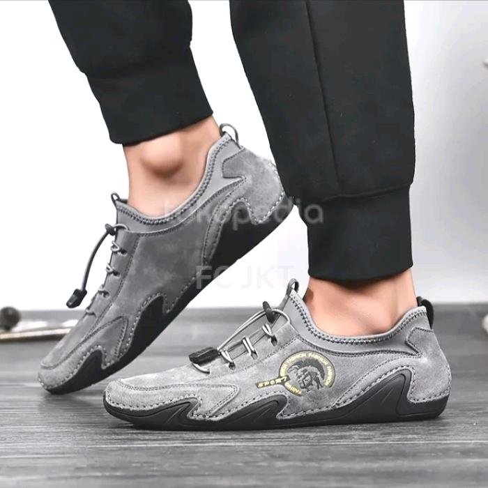 Sepatu Mo Hawk British Original Casual Slip on Pria Wanita Asli Kulit