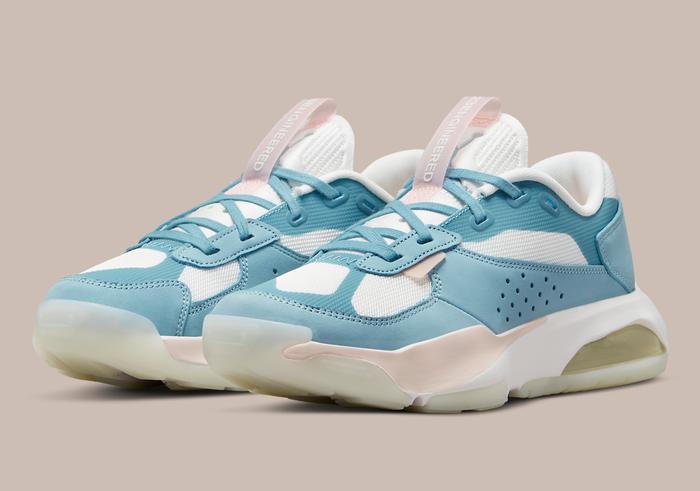 SEPATU SNEAKERS WOMENS NIKE WMNS JORDAN AIR 200E